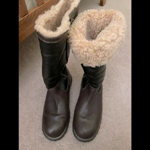 Black/brown Tall leather Ugg boots